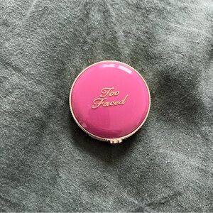 Too Faced Cloud Crush Blush - Berry Dreamy